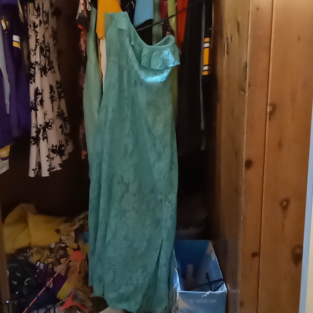 Speekless Size Medium Mint Green Strapless Dress